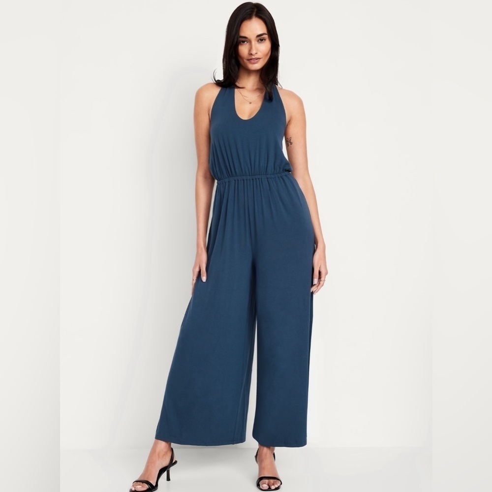 NWT! Old Navy Tidewater Waist-Defined Halter Jumpsuit - Multiple🥏